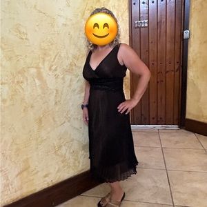 Beautiful wedding guest dress (worn once)